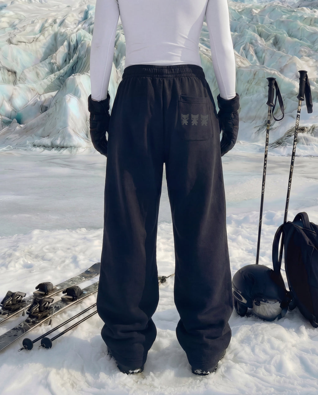 MIDNIGHT BLACK BAGGY SWEATPANTS