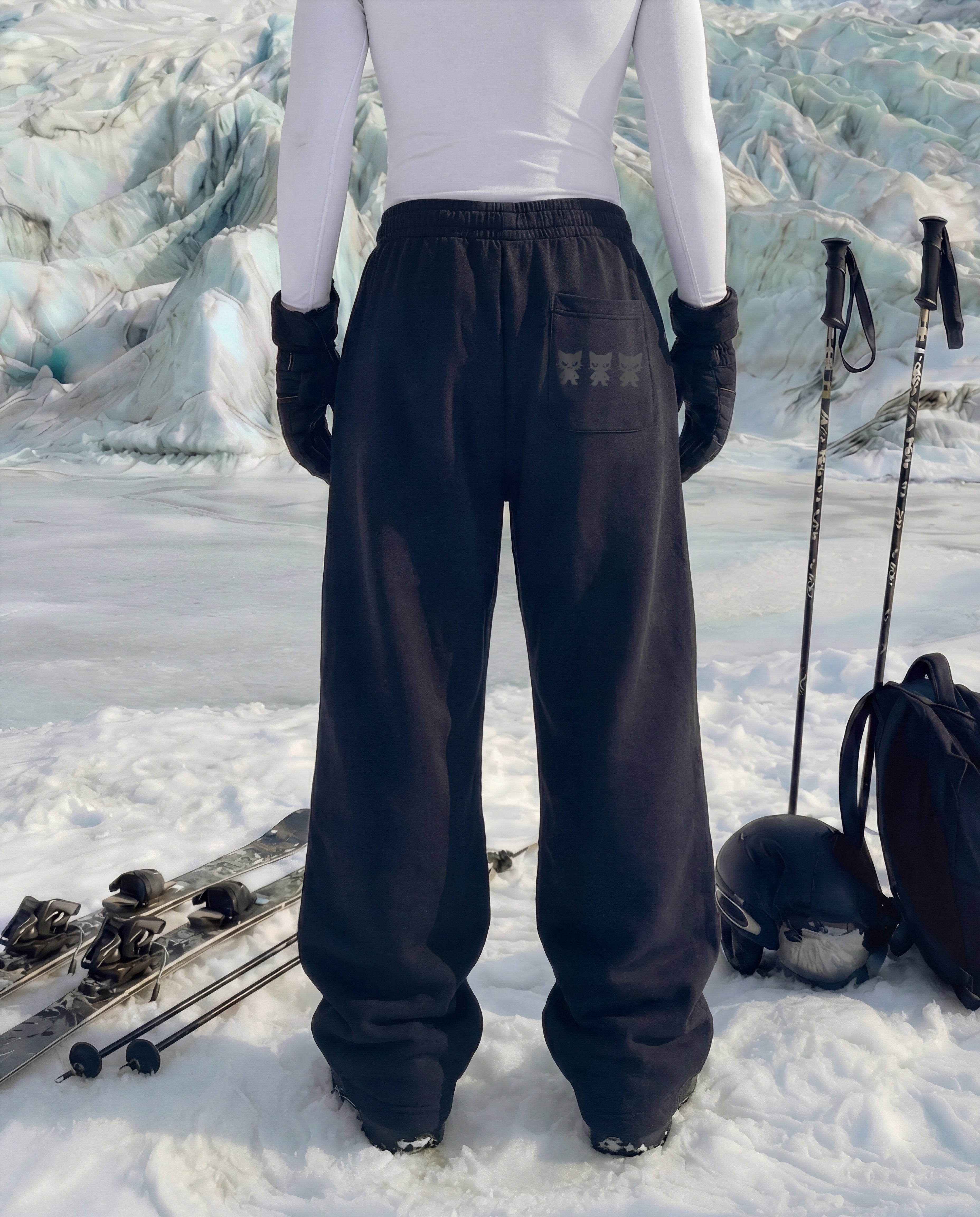 MIDNIGHT BLACK BAGGY SWEATPANTS